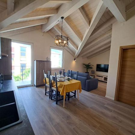 La Via Dei Castelli Apartments 타술로 외부 사진
