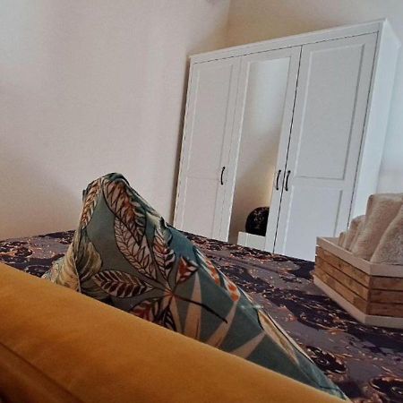 La Via Dei Castelli Apartments 타술로 외부 사진