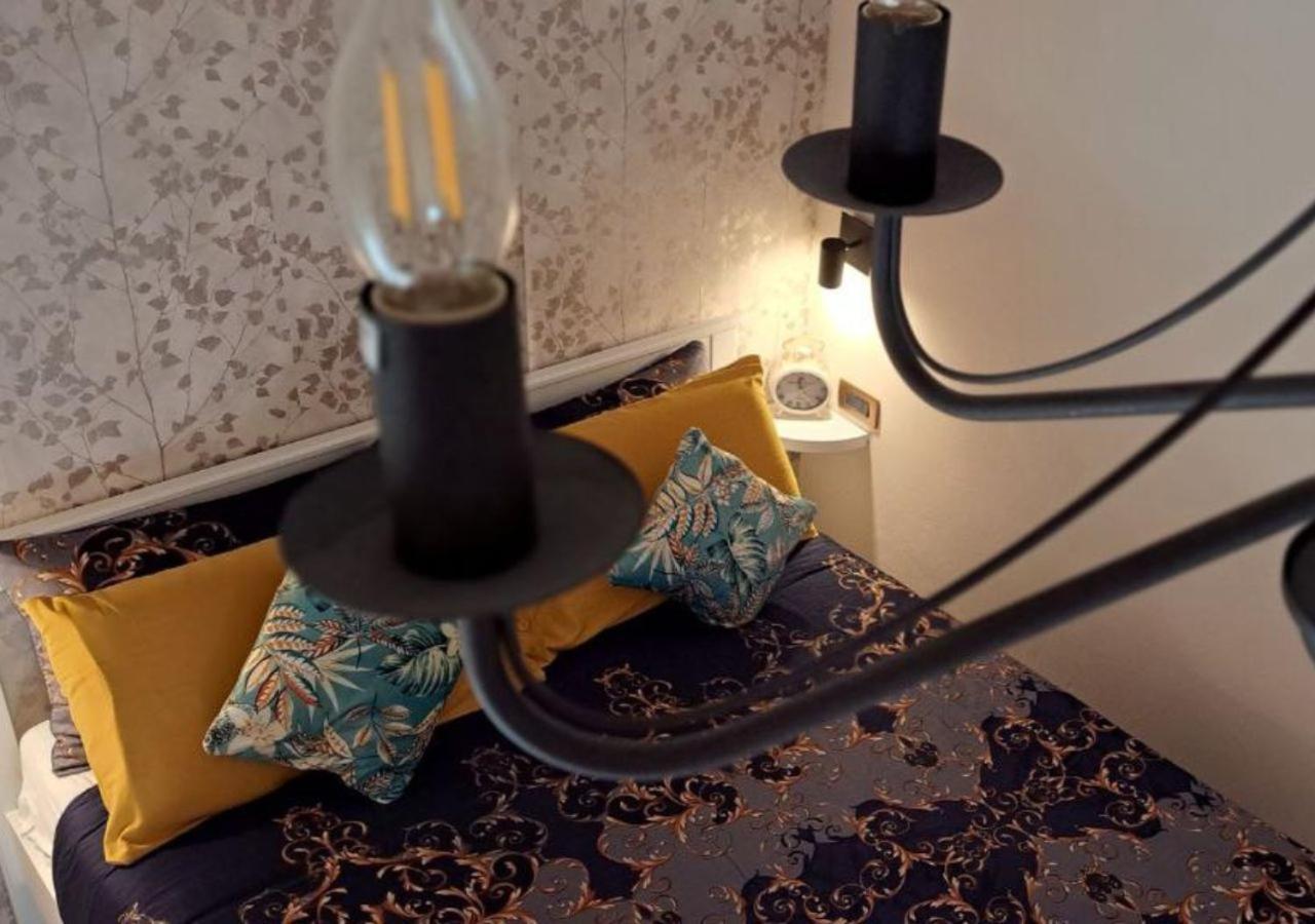 La Via Dei Castelli Apartments 타술로 외부 사진