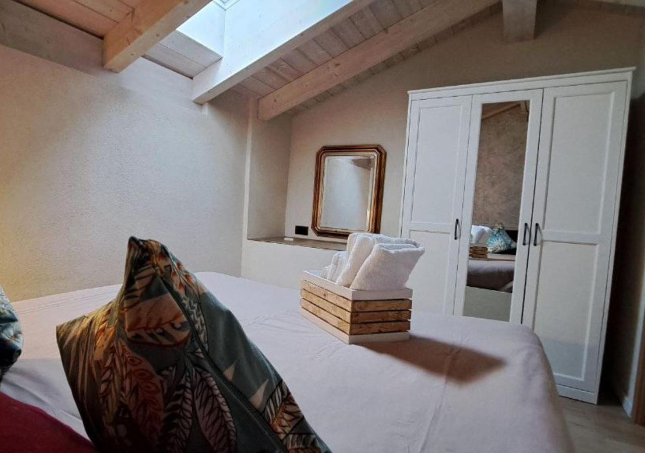 La Via Dei Castelli Apartments 타술로 외부 사진