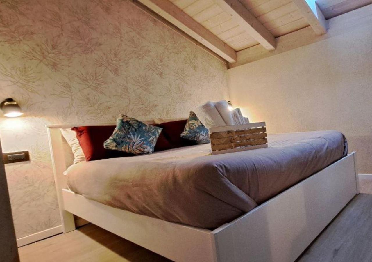 La Via Dei Castelli Apartments 타술로 외부 사진
